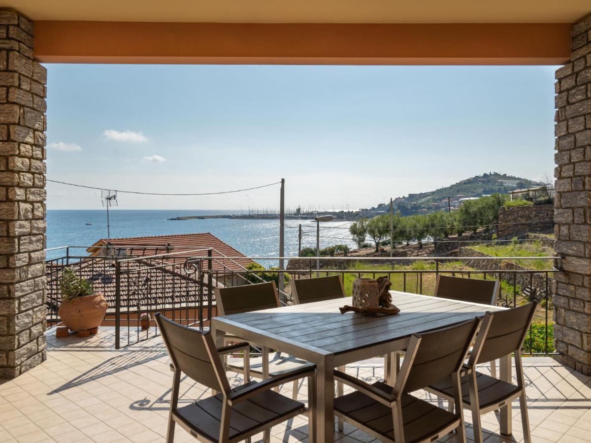 Holiday Home Irma By Interhome Cipressa エクステリア 写真